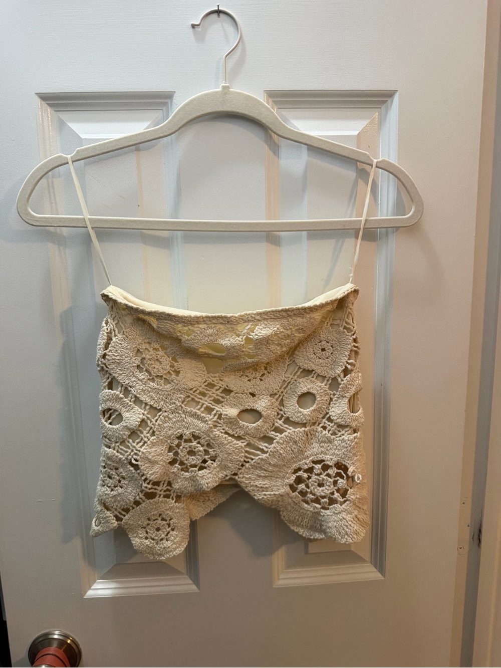 vestique Crochet Top in Cream